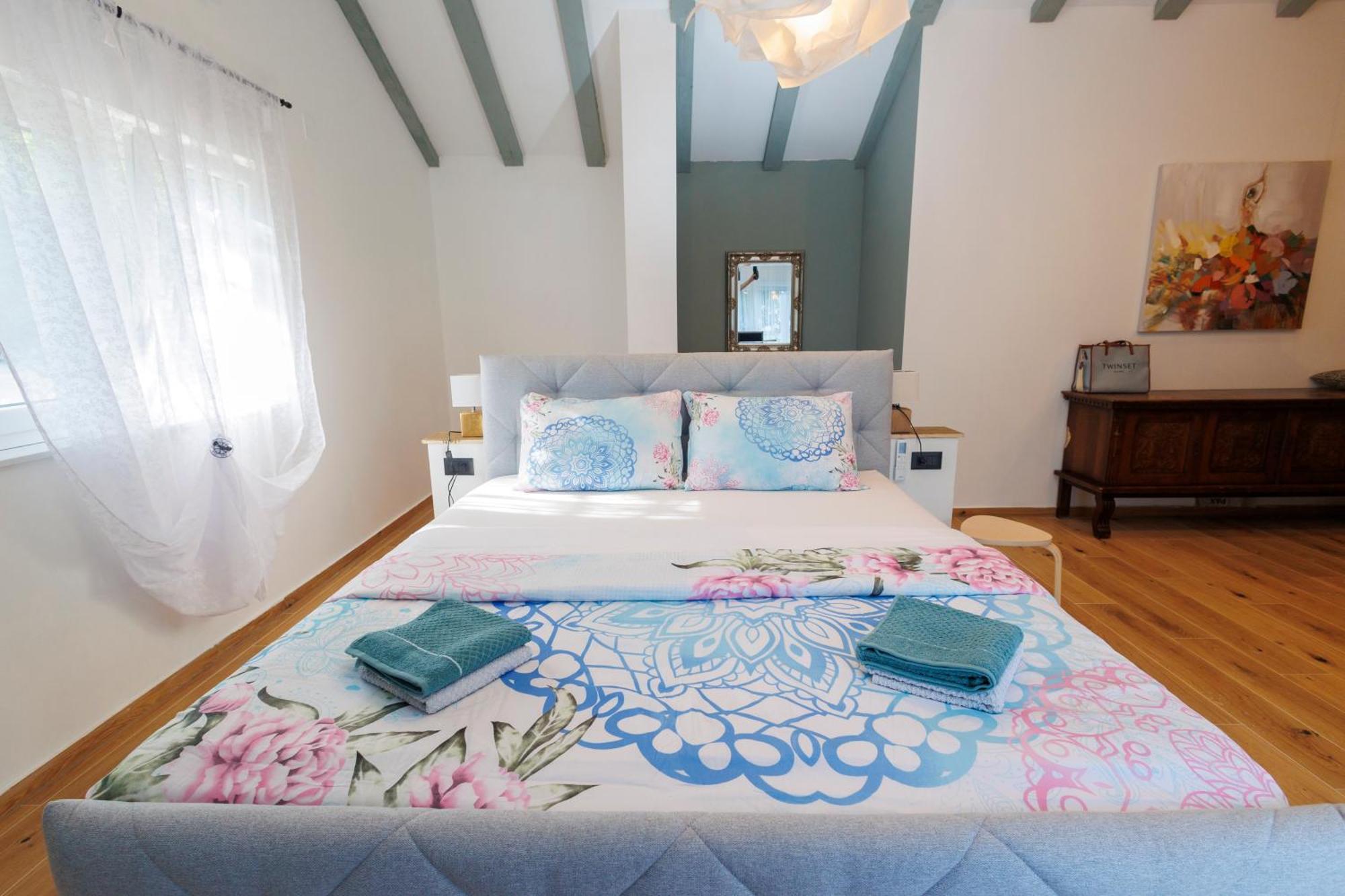 Luxury Villa Andrea Vrzika In Forest Near The Sea Zagvozd 외부 사진
