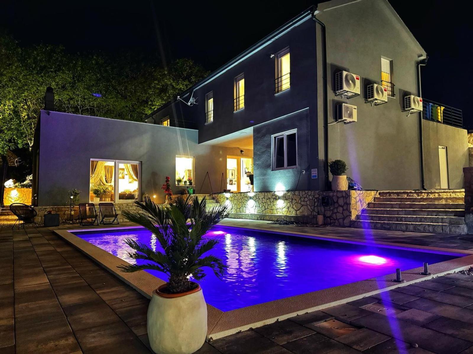 Luxury Villa Andrea Vrzika In Forest Near The Sea Zagvozd 외부 사진