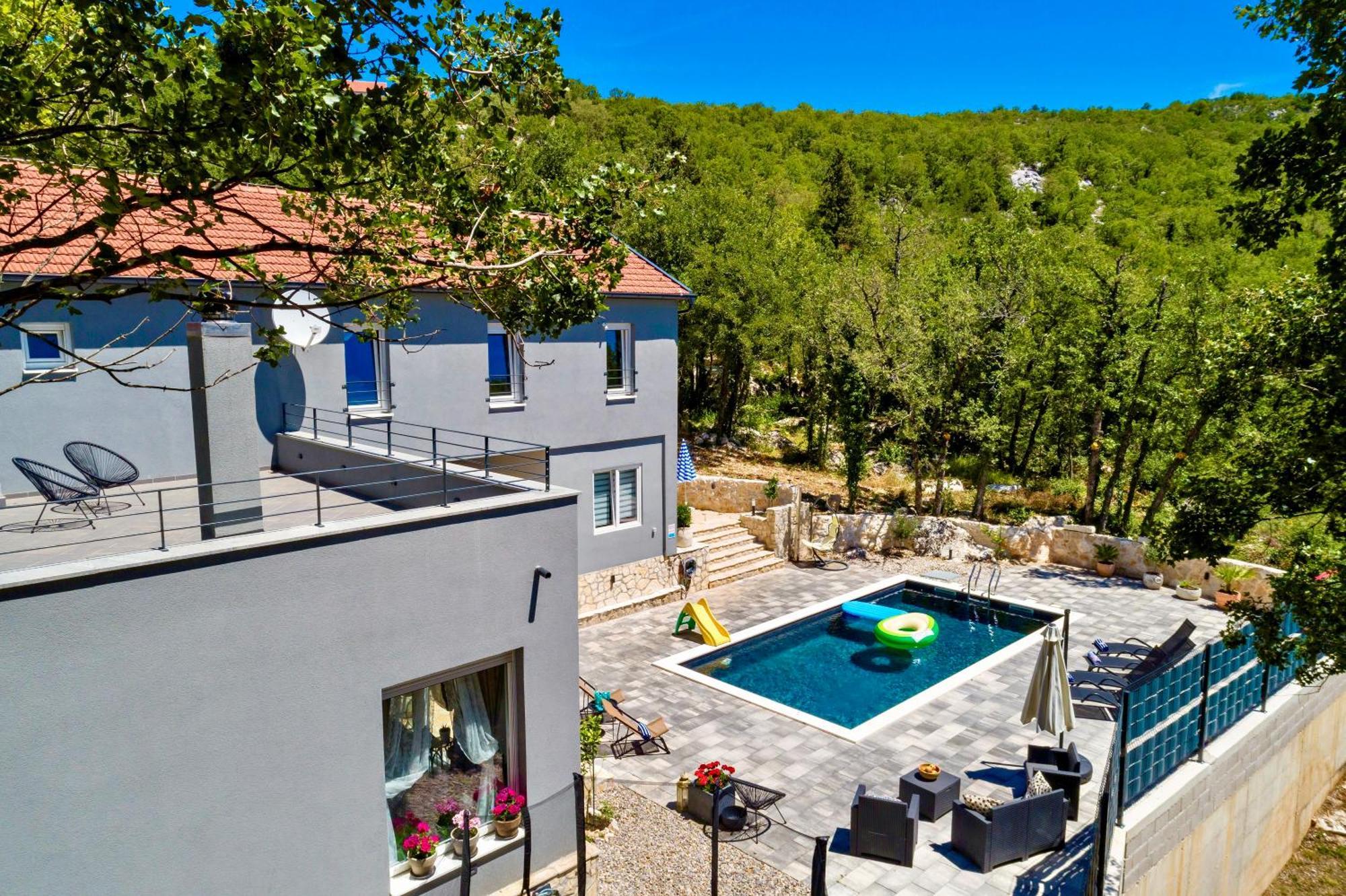 Luxury Villa Andrea Vrzika In Forest Near The Sea Zagvozd 외부 사진