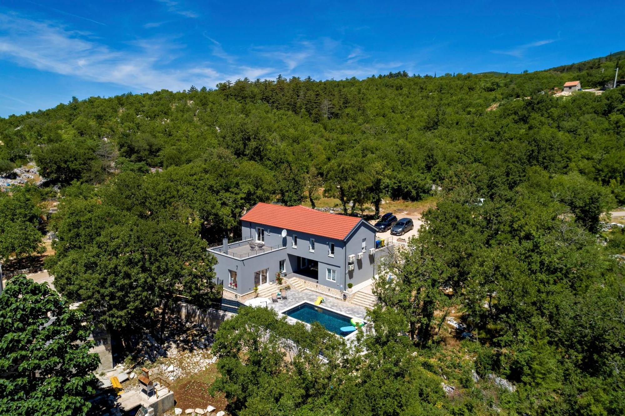 Luxury Villa Andrea Vrzika In Forest Near The Sea Zagvozd 외부 사진