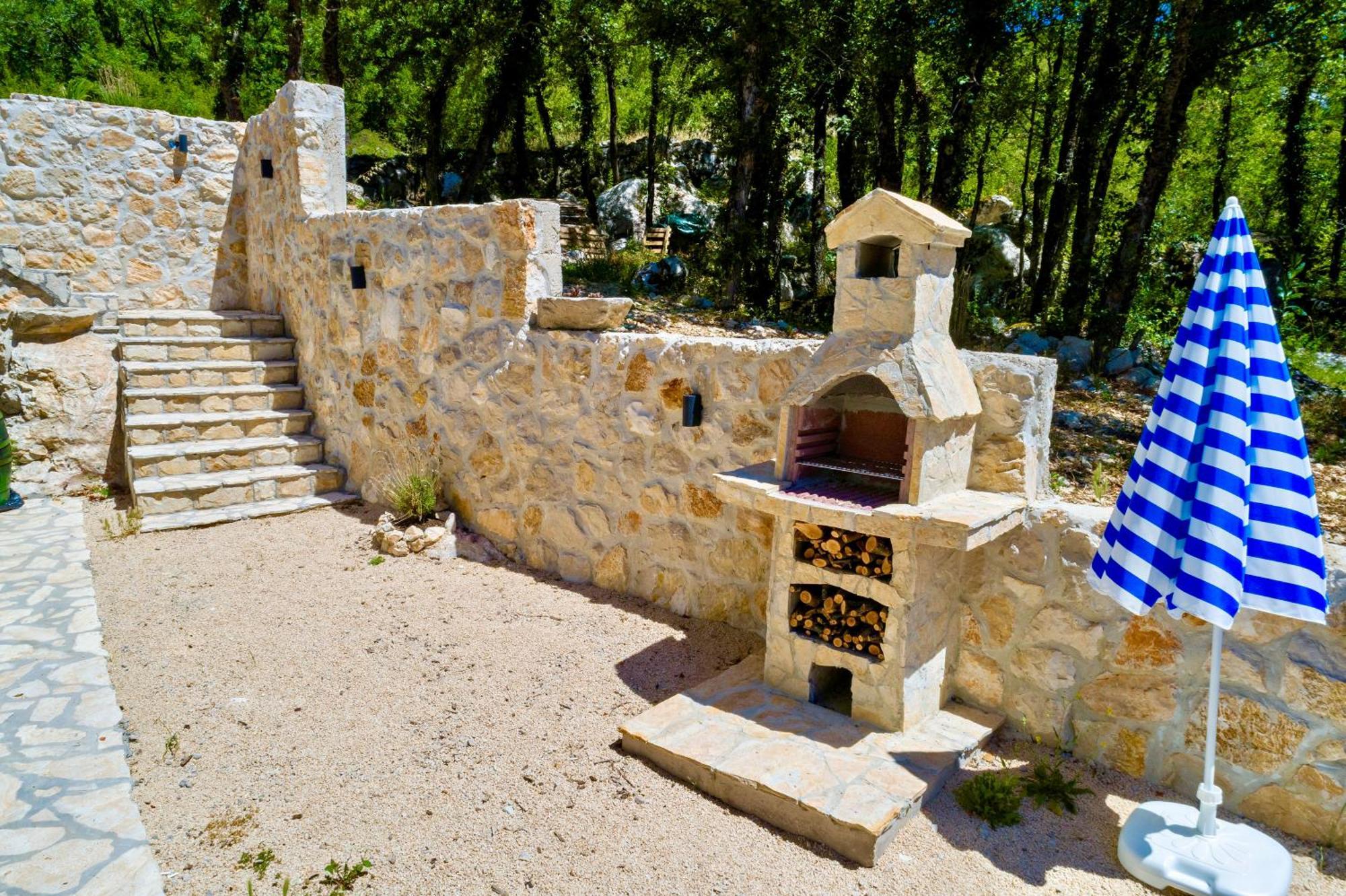 Luxury Villa Andrea Vrzika In Forest Near The Sea Zagvozd 외부 사진