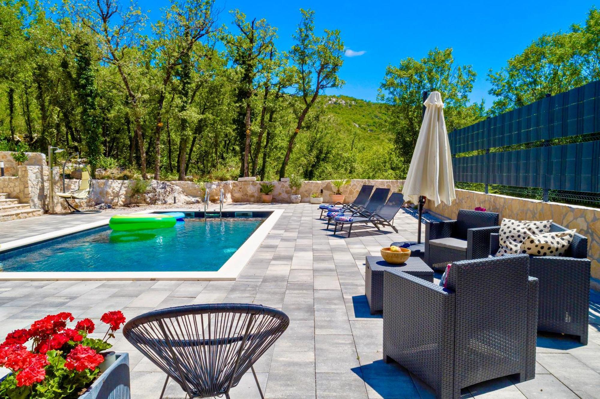 Luxury Villa Andrea Vrzika In Forest Near The Sea Zagvozd 외부 사진